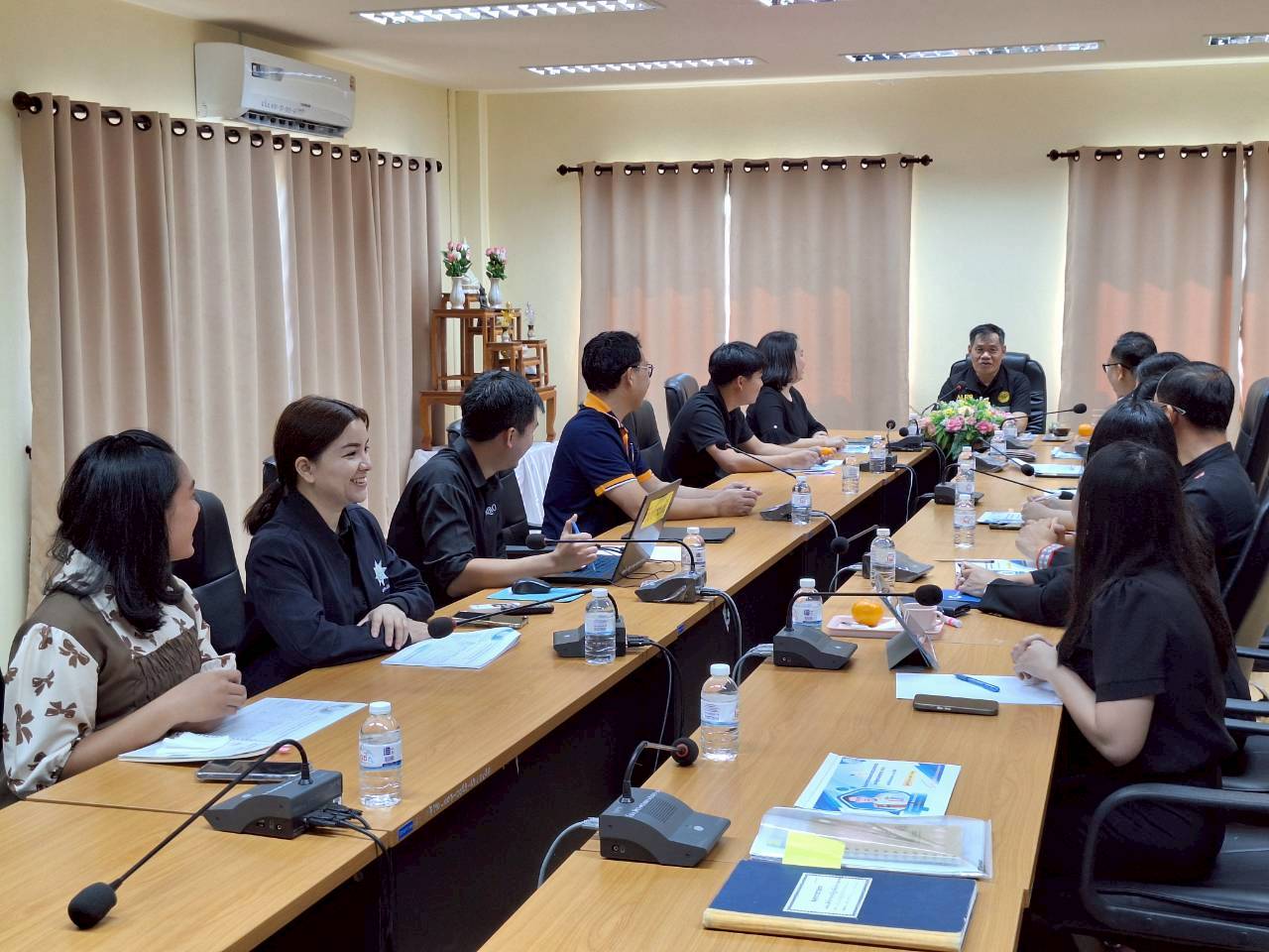 title - ผู้ตรวจราชการ ส.ป.ก. ประชุมตรวจราชการและติดตามความก้าวหน้าผลการดำเนินงานตามแผนการตรวจราชการของผู้ตรวจราชการสำนักงานการปฏิรูปที่ดินเพื่อเกษตรกรรม ประจำปีงบประมาณ พ.ศ. 2569 รอบที่ 1 เขตตรวจราชการที่ 11 จังหวัดมุกดาหาร